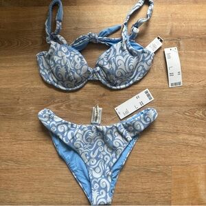 NWT Dippin' Daisy's Blue and White Swirl Bikini -S